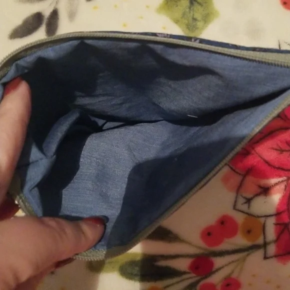 Handmade makeup bag - Picture 3 of 3